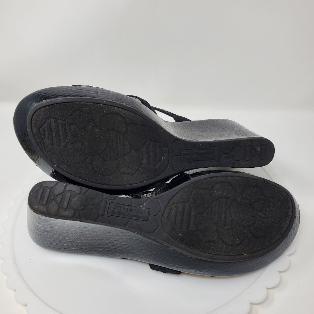 White Mountain Quinlan Wedge Heel Slip On Sandals Black Elastic Straps Size 8.5 - Picture 6 of 8